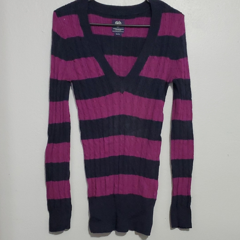 American Eagle Outfitters Maroon and Black Knit
